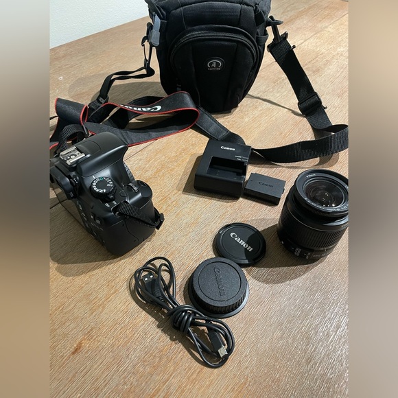 Cannon Rebel T3 Digital Camera - Picture 3 of 4